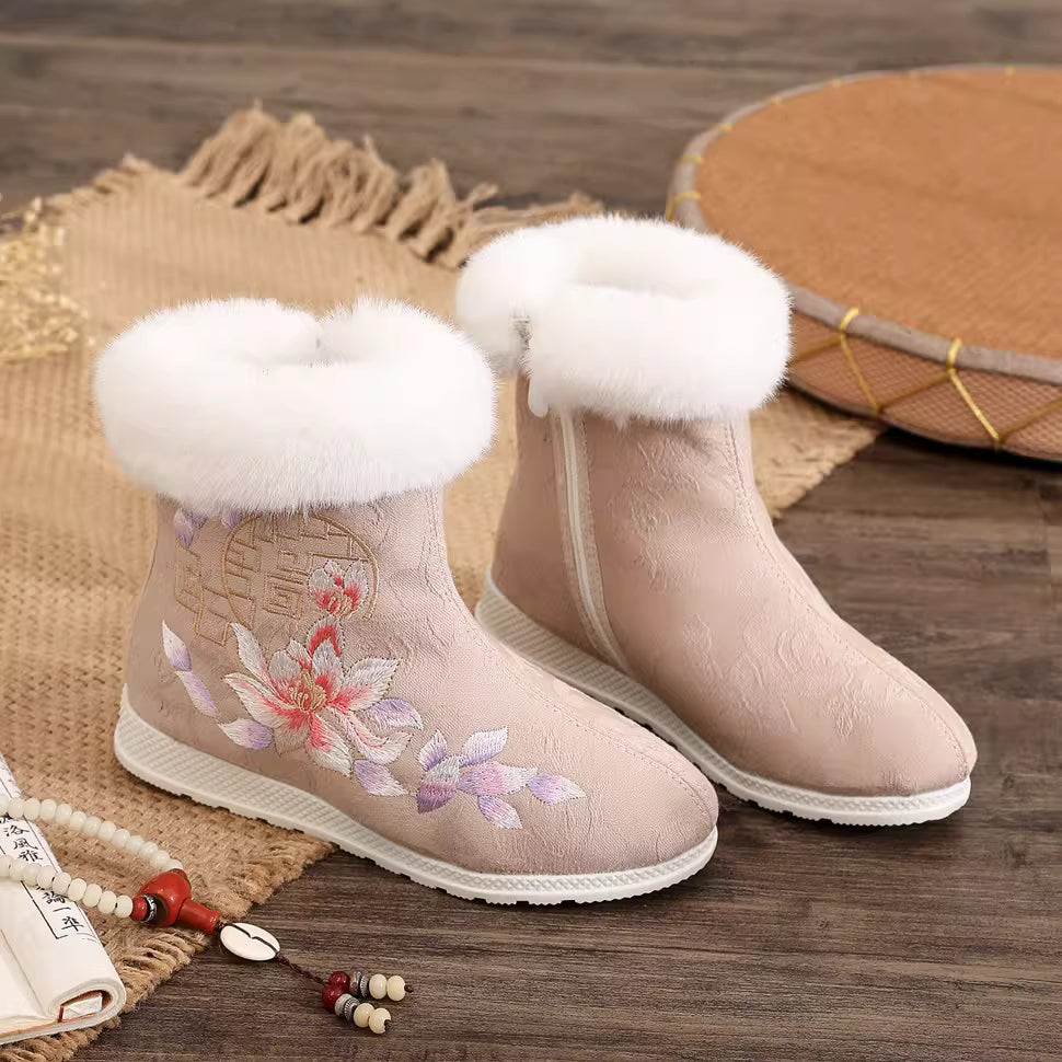 Embroidered Ancient-style Ankle Boots | New Hanfu Footwear